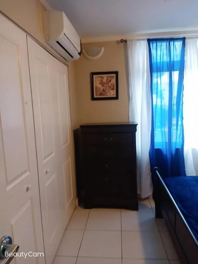 Royal Exquisite Deluxe Apartment Kingston 0*,  Jamaica