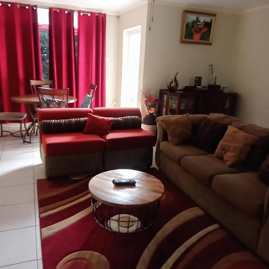 Royal Exquisite Deluxe Apartment Kingston